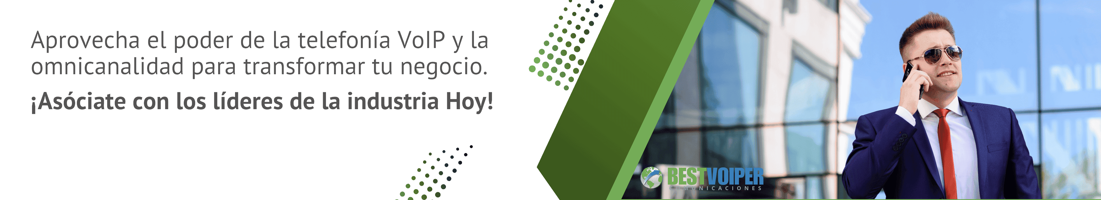 Banner con texto a la izquierda y un hombre de negocios hablando por telefono a la derecha 